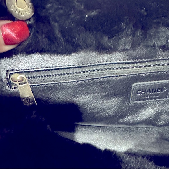 Chanel Black Rabbit Fur Shoulder Bag in like new condition - Picture 12 of 12
